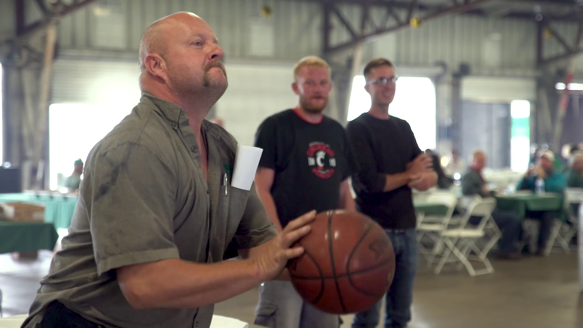 Man playing basketball